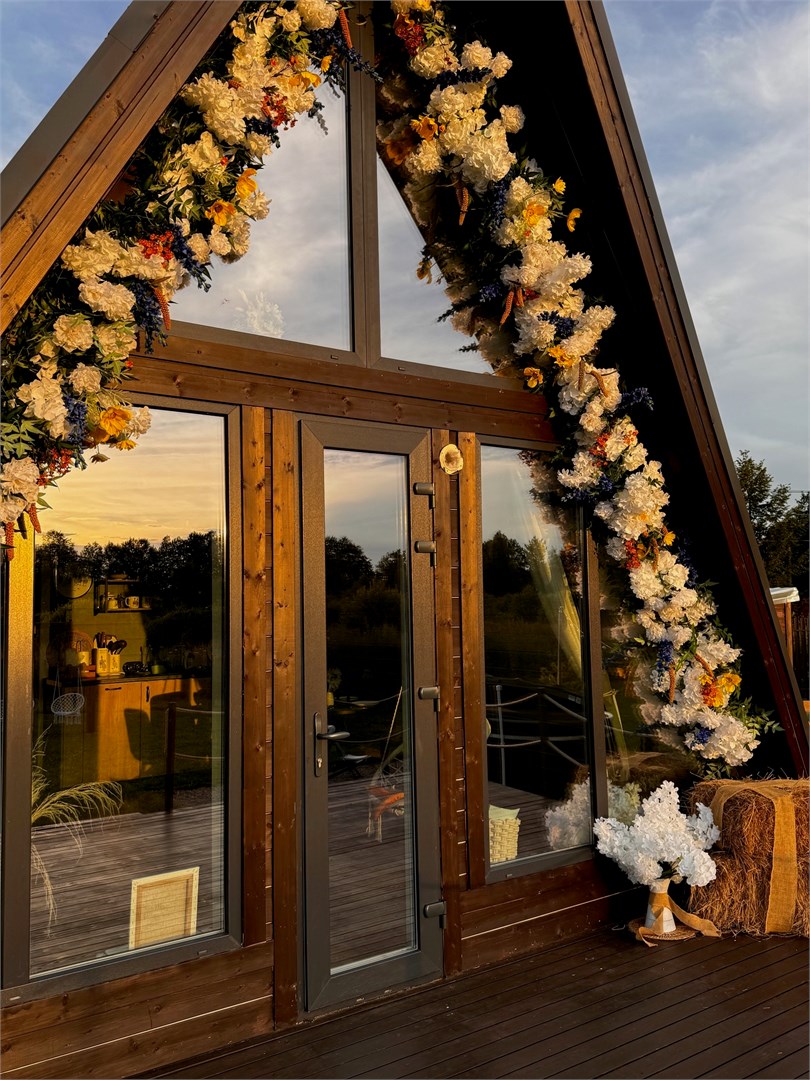 Микляево: Коттедж Apriori Village