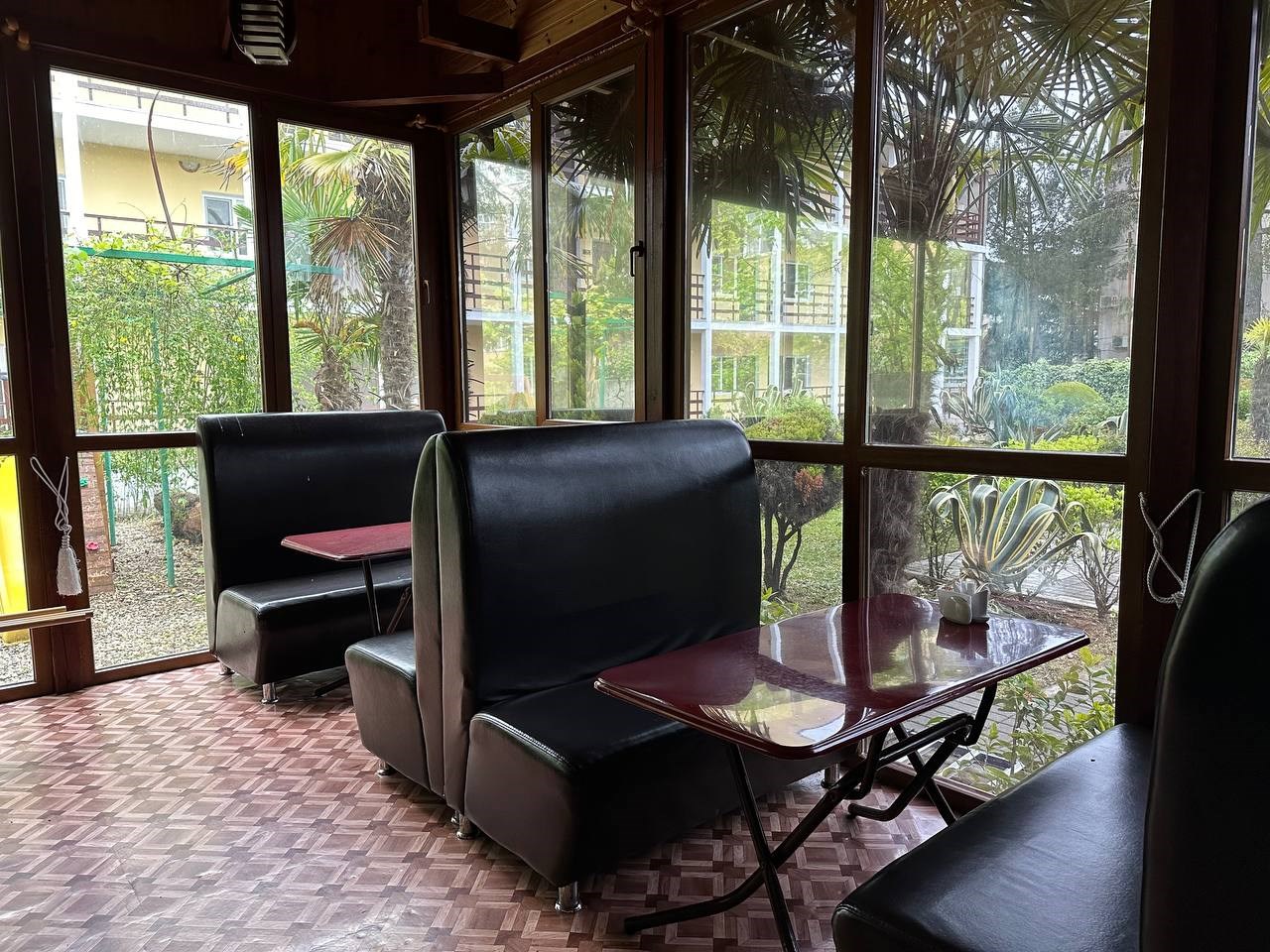 Гагра: Отель Апсилаа