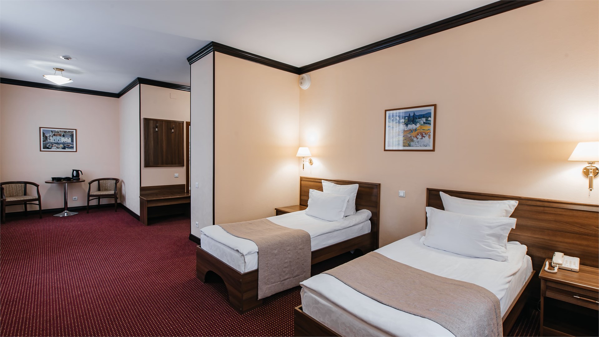 Стандартный с двумя кроватями в Сибирь