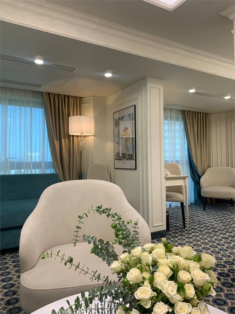 Бизнес - Класс Джуниор сюит (с завтраком) в Lazurnaya hotel&SPA