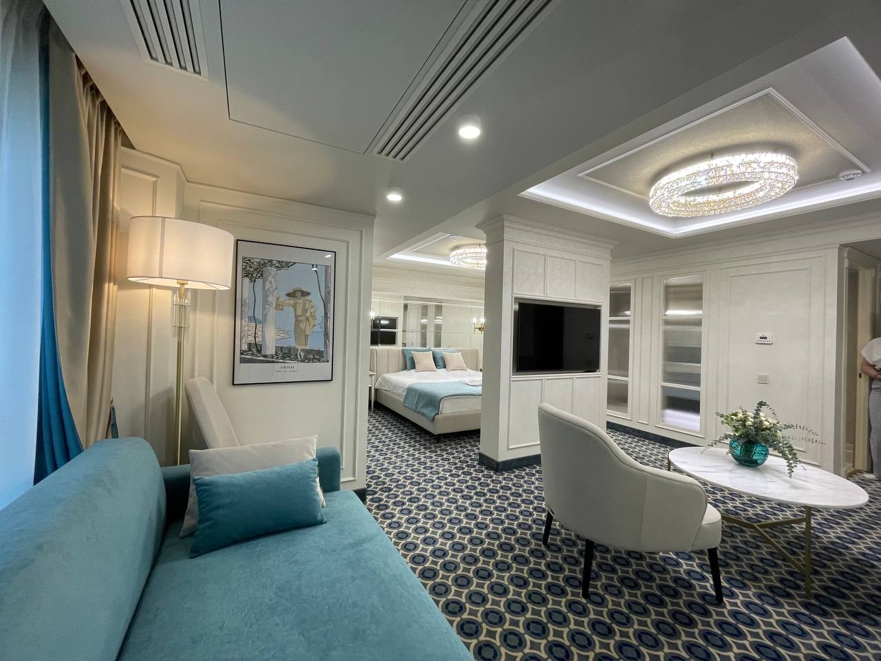 Бизнес - Класс Джуниор сюит (с завтраком) в Lazurnaya hotel&SPA