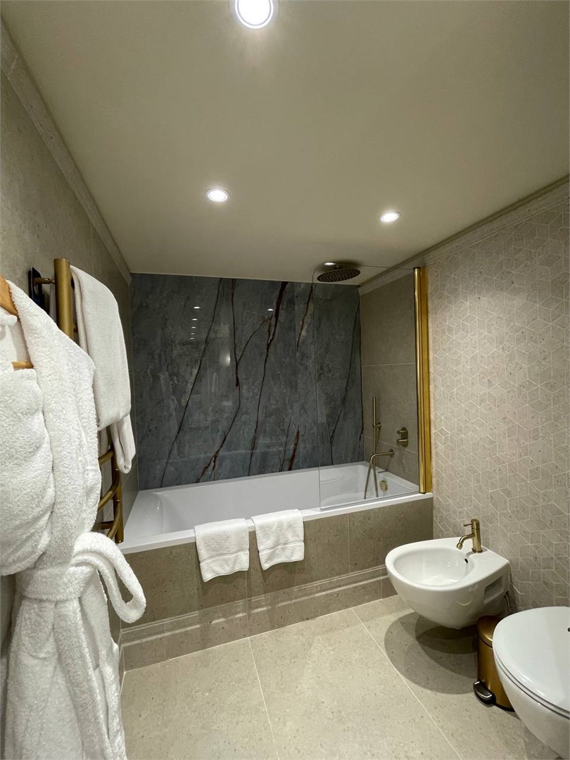 Бизнес - Класс Джуниор сюит (с завтраком) в Lazurnaya hotel&SPA