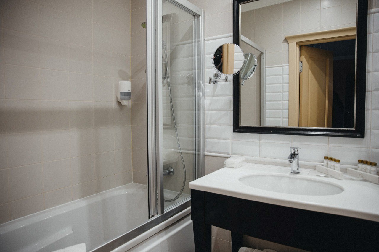 Студия в Танай