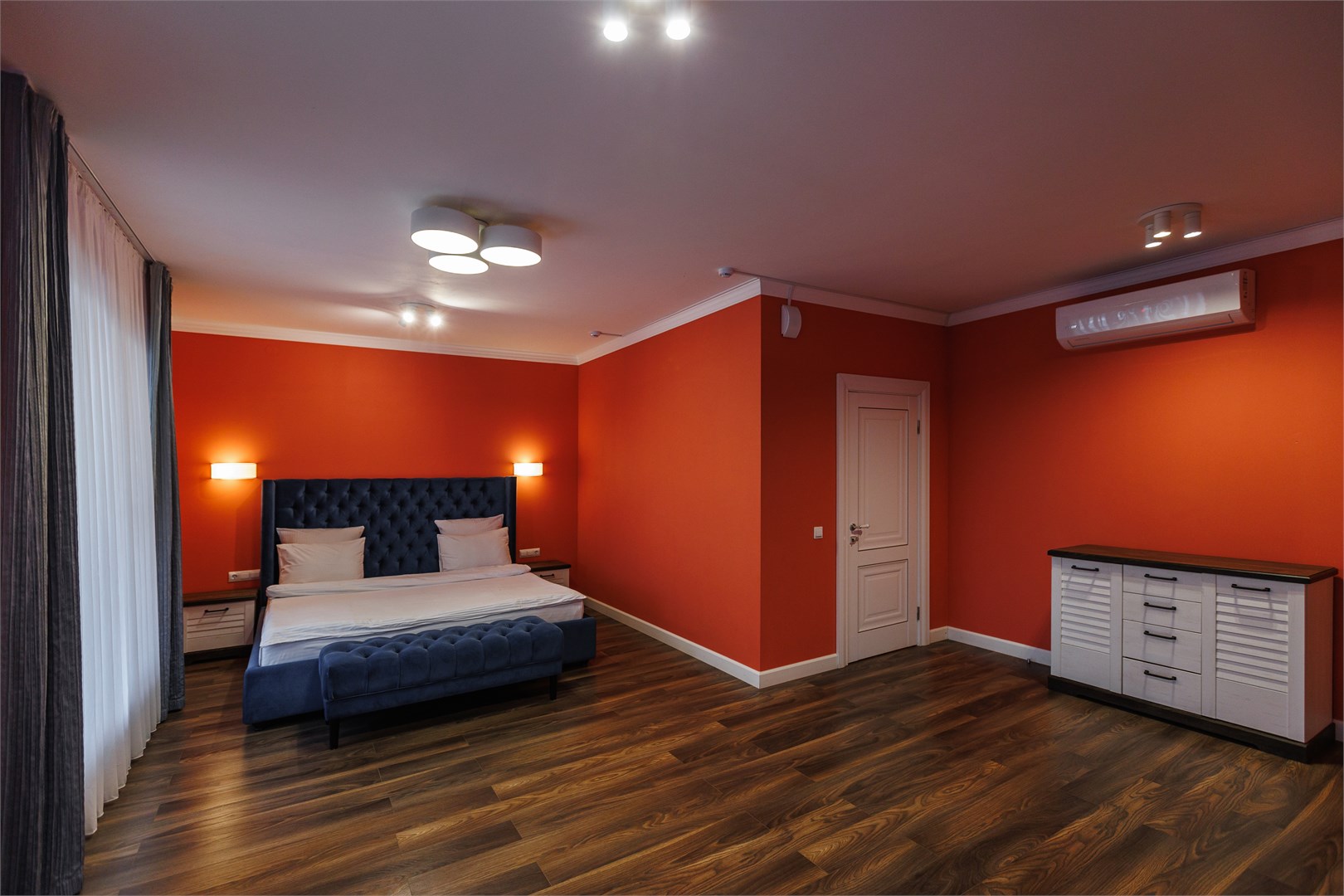 Семейный номер с джакузи с видом на озеро в Шесть Озер