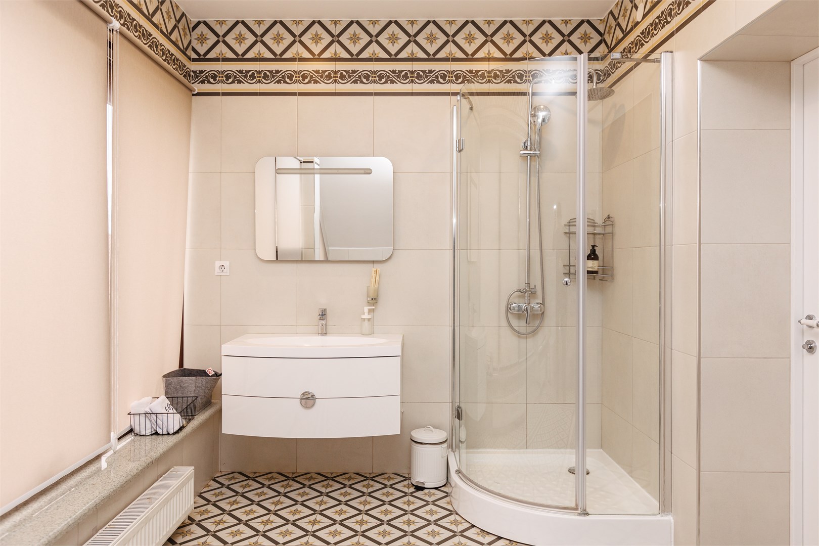 Семейный номер с джакузи с видом на озеро в Шесть Озер