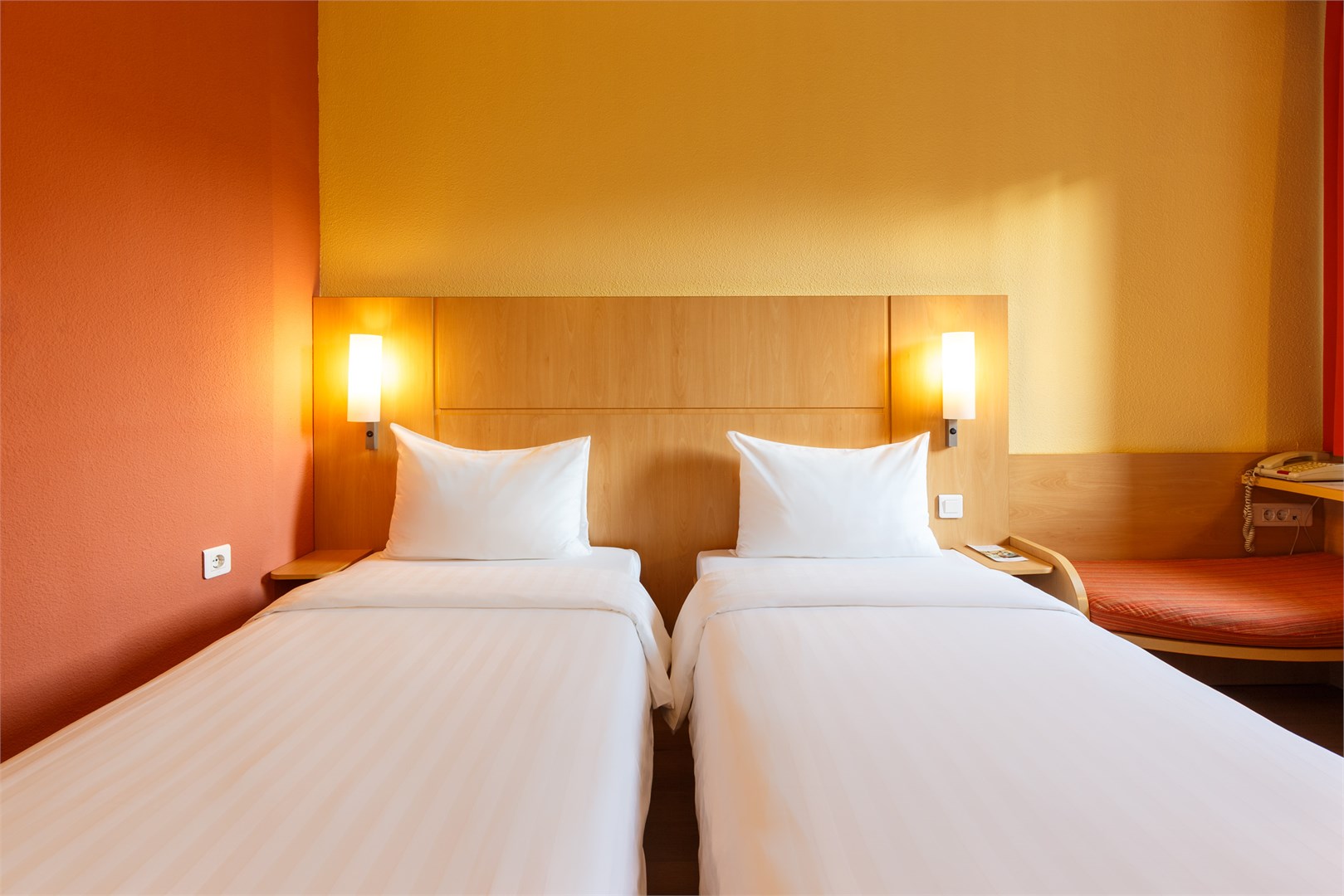 Стандартный двухместный номер с раздельными кроватями в Azimut Бауман Казань