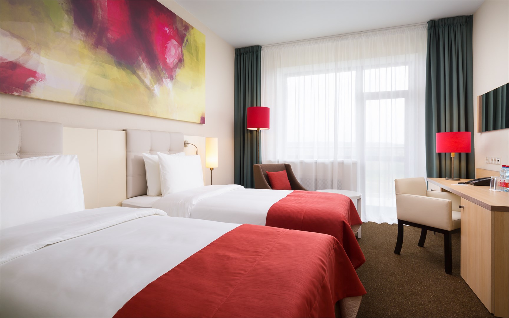 Супериор с балконом и двумя раздельными кроватями в Azimut Парк Отель Переславль