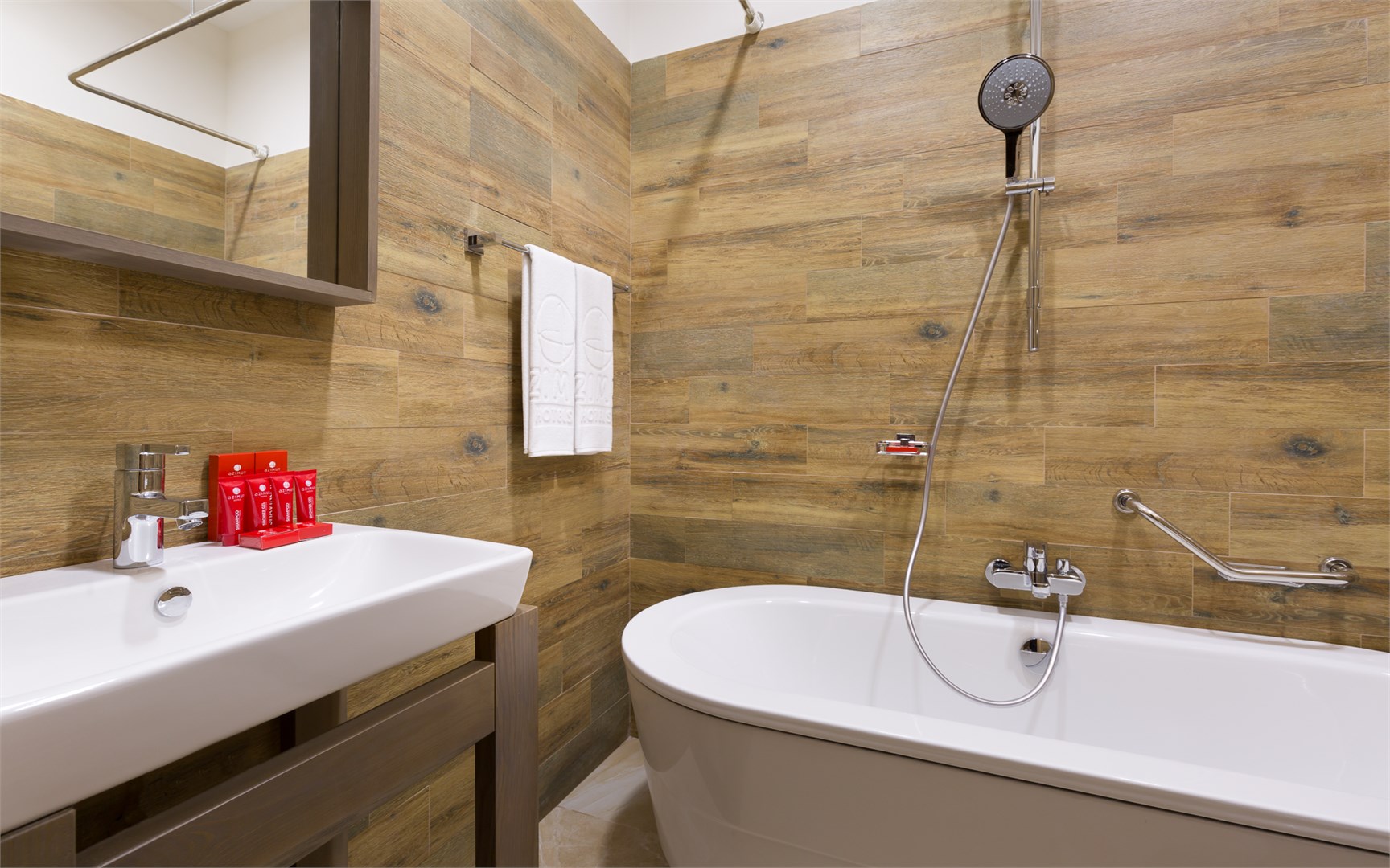 Коттедж 2 спальни в Azimut Парк Отель Переславль