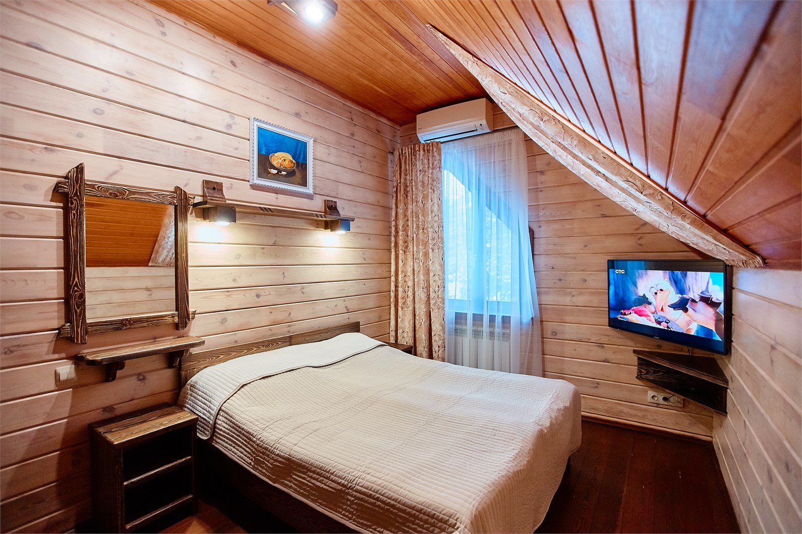 Фотография Комфорт 2-комнатный в доме у озера