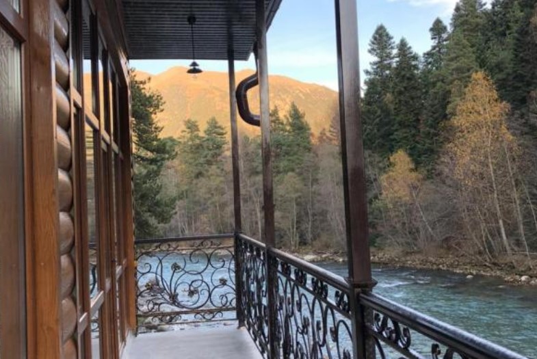 Коттедж  Люкс в Энергетик