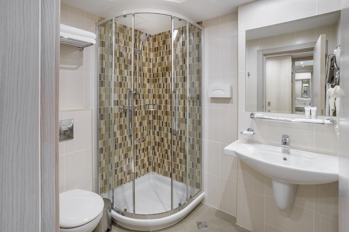 СТАНДАРТНЫЙ ДВУХМЕСТНЫЙ - DBL - с видом на море - 1 общая кровать шириной 1,4 м. в Дагомыс