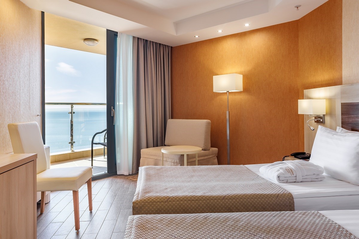 СТАНДАРТНЫЙ ДВУХМЕСТНЫЙ - TWIN - с видом на море - 2 односпальные кровати в Дагомыс