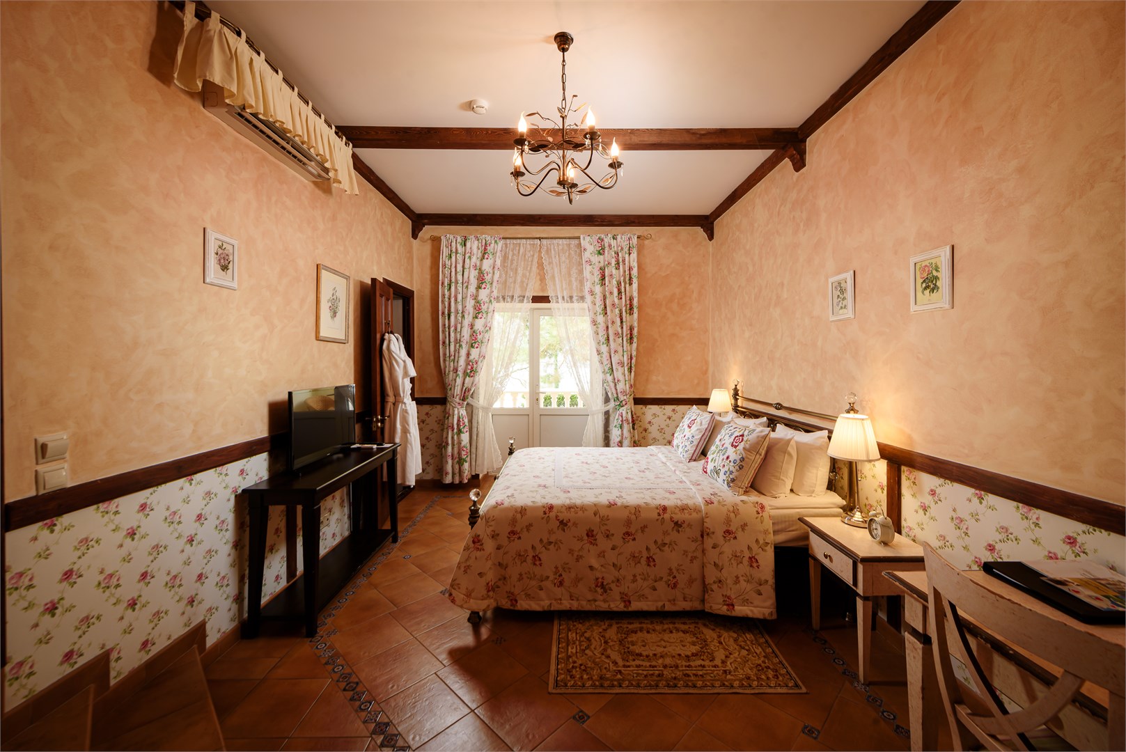 Стандарт double Улучшенный с балконом в Империал