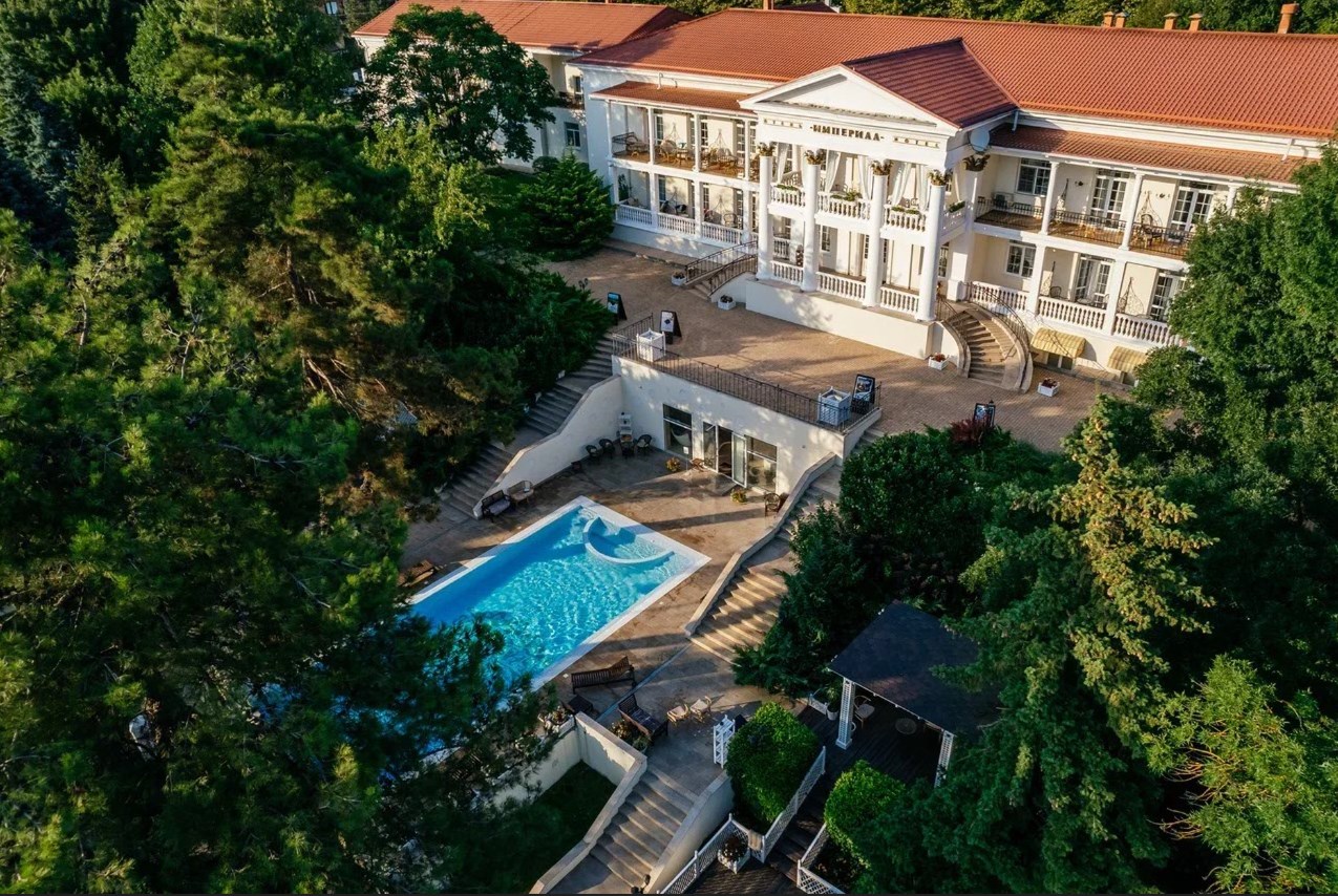 Стандарт  twin Улучшенный с балконом в Империал