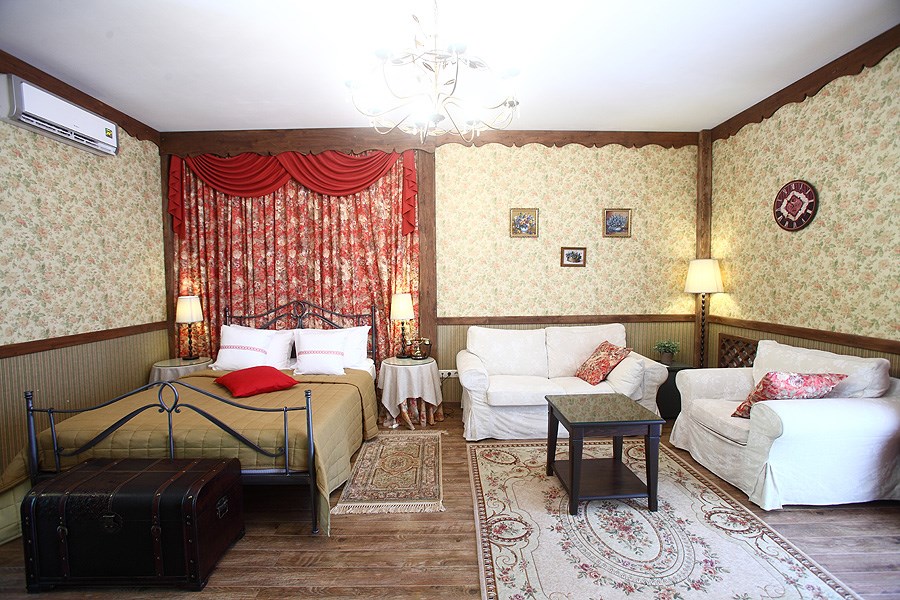 Полулюкс Улучшенный с балконом в Империал