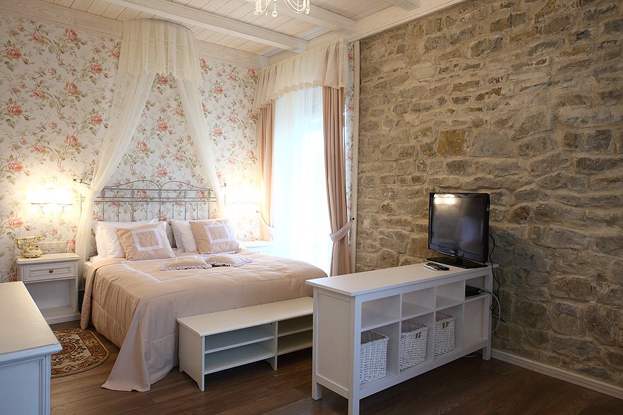 Полулюкс Улучшенный с балконом в Империал