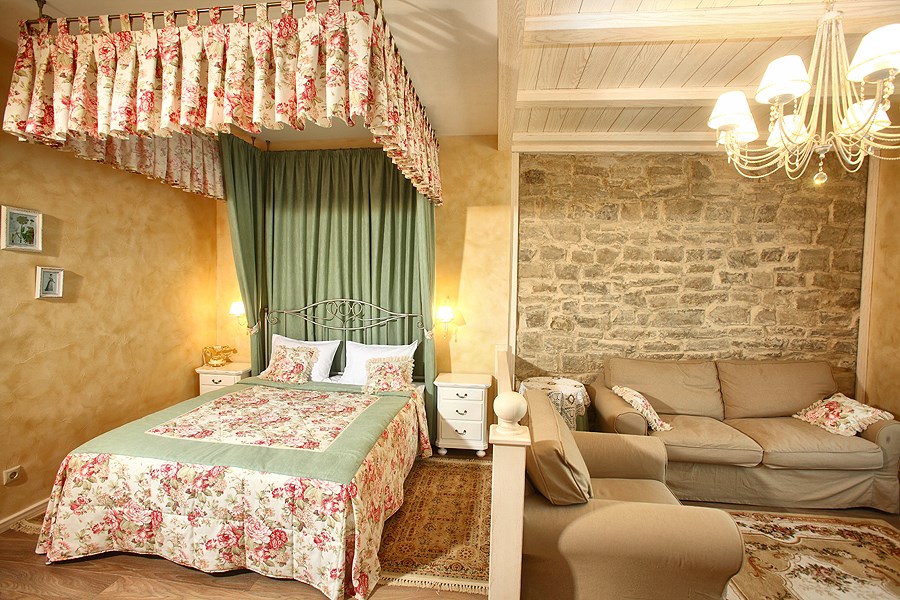 Полулюкс в Империал