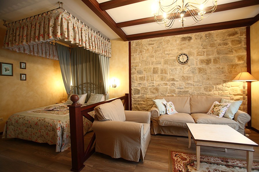 Полулюкс в Империал