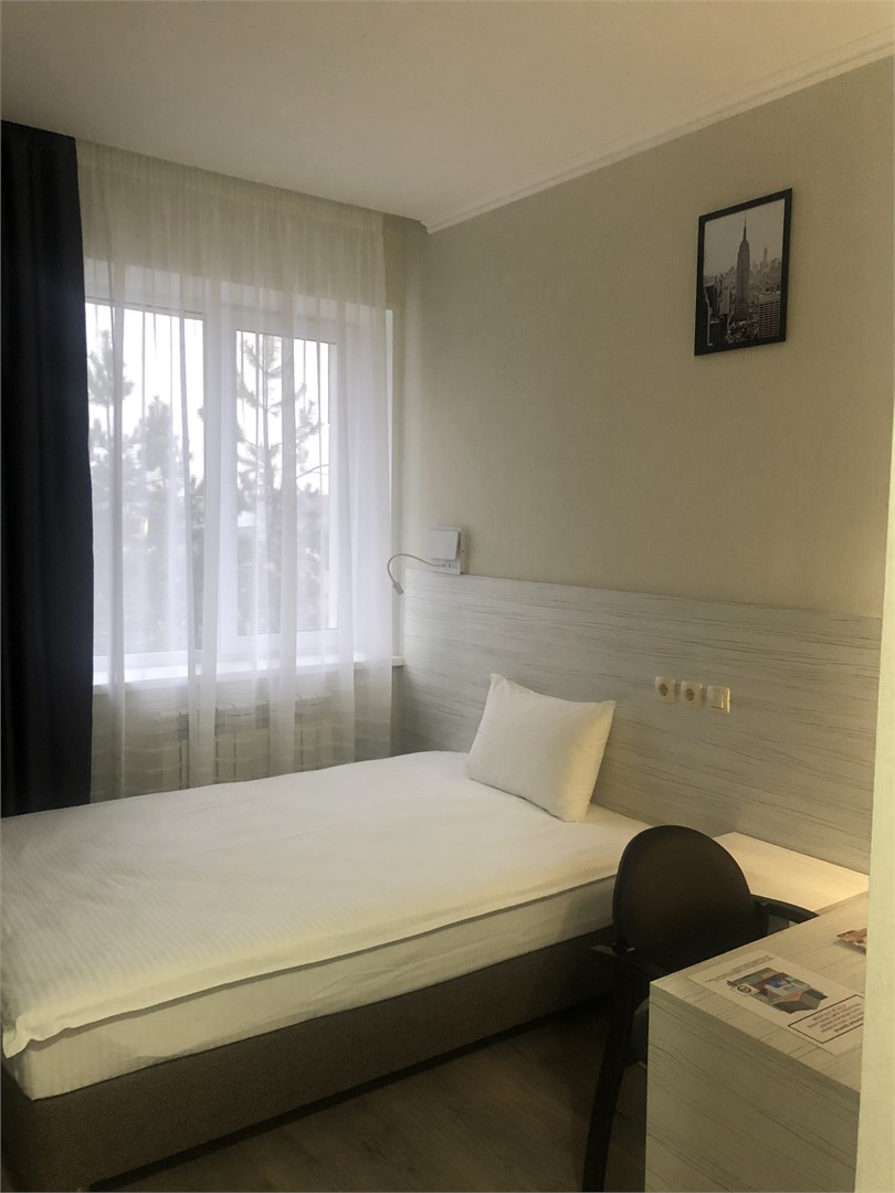 Улучшенный одноместный номер в Авиатор