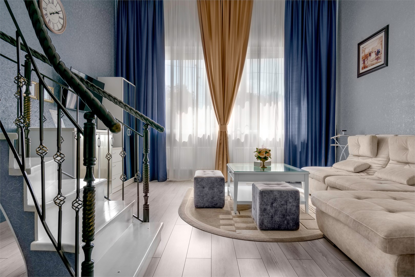 Фотография Люкс 2-уровневый с гидромассажной ванной