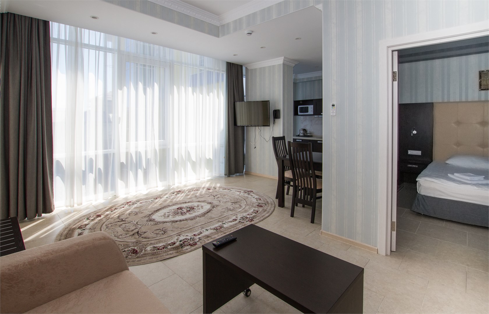 Делюкс с кухней в Атлант люкс