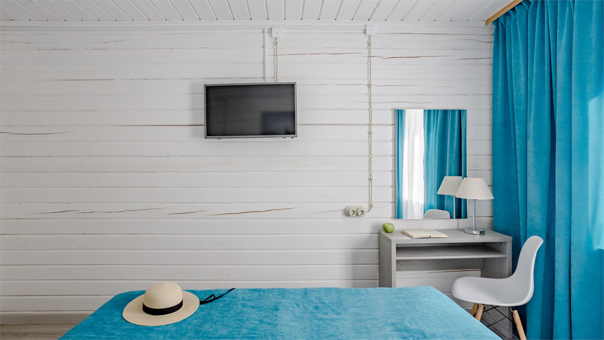 Коттедж в Лазурный Берег