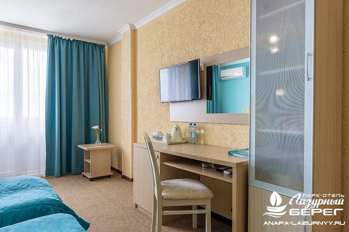 Джуниор в Лазурный Берег