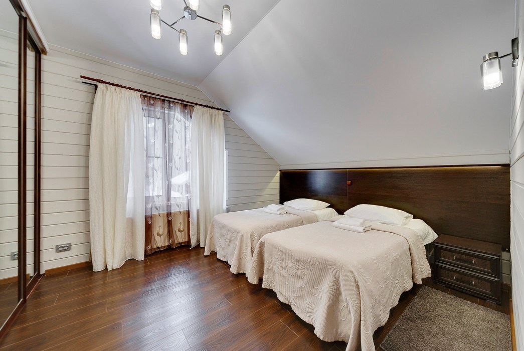 Коттедж «Королевский Люкс с сауной» в Царство-Королевство