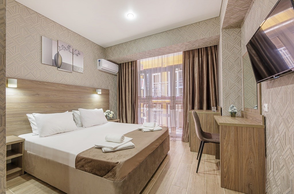 СТАНДАРТНЫЙ 2-Х МЕСТНЫЙ С БАЛКОНОМ в Лемони