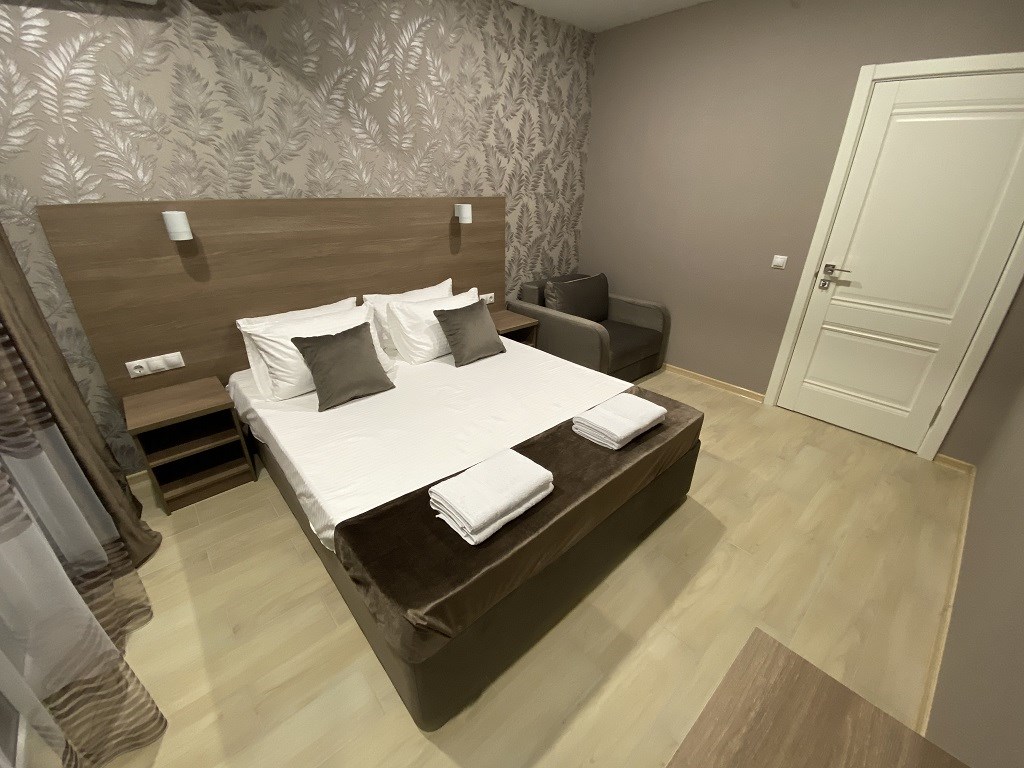 СЕМЕЙНЫЙ 2-Х КОМНАТНЫЙ С БАЛКОНОМ в Лемони