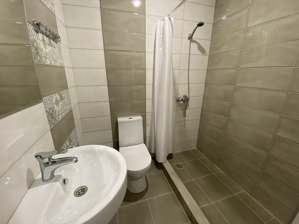 СЕМЕЙНЫЙ 2-Х КОМНАТНЫЙ С БАЛКОНОМ в Лемони