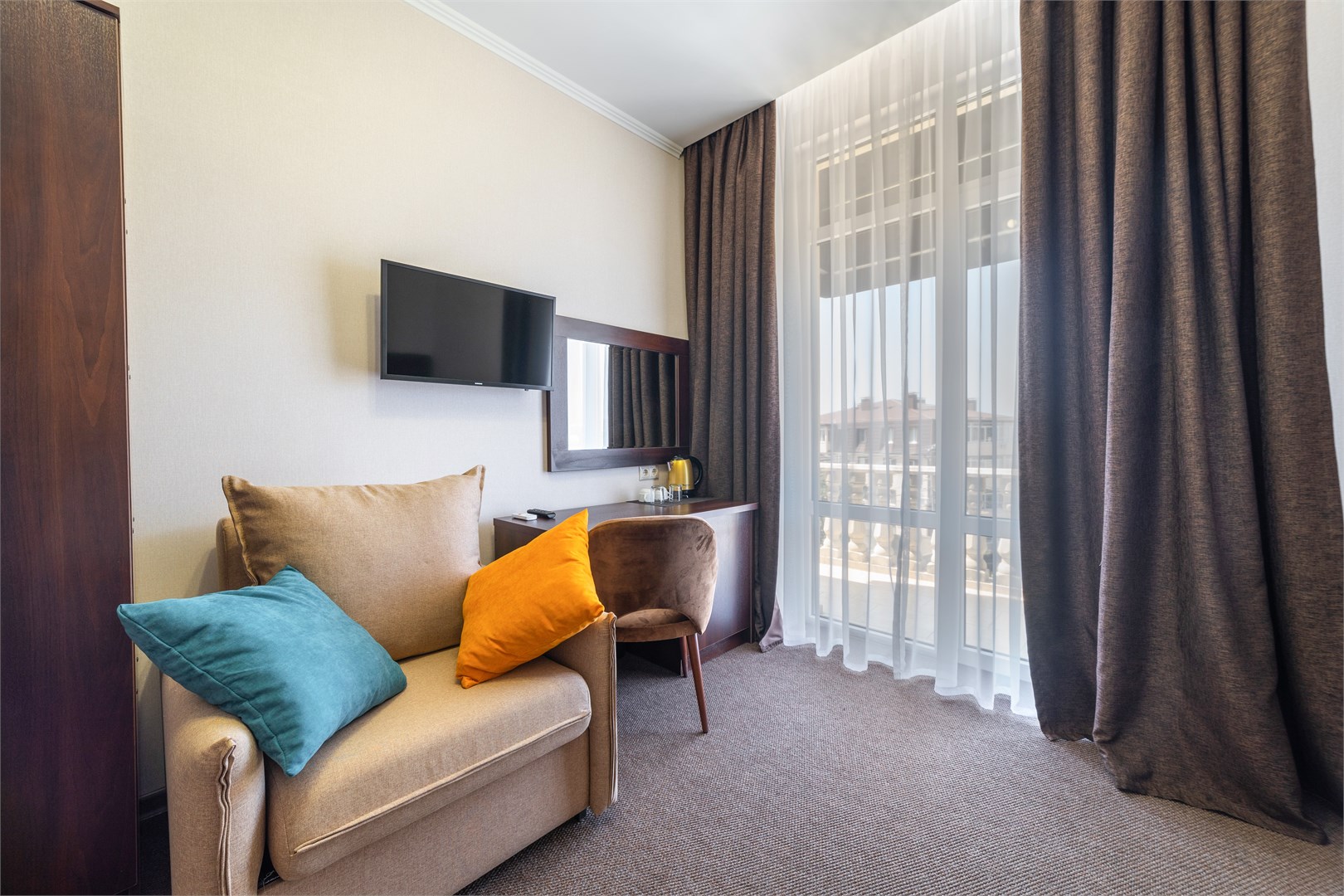 2. Полулюкс в Migal