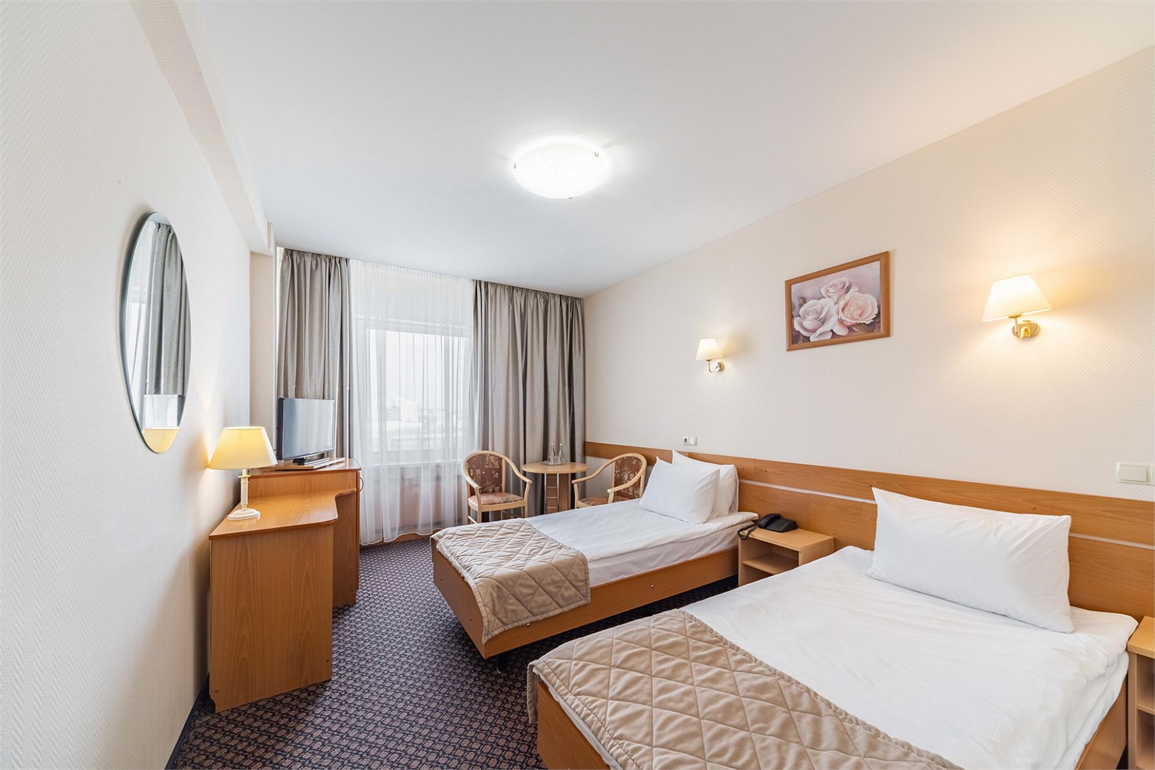 Стандарт двухместный с двумя раздельными кроватями плюс в Брентон Клуб Гостиница Измайлово корпус Бета