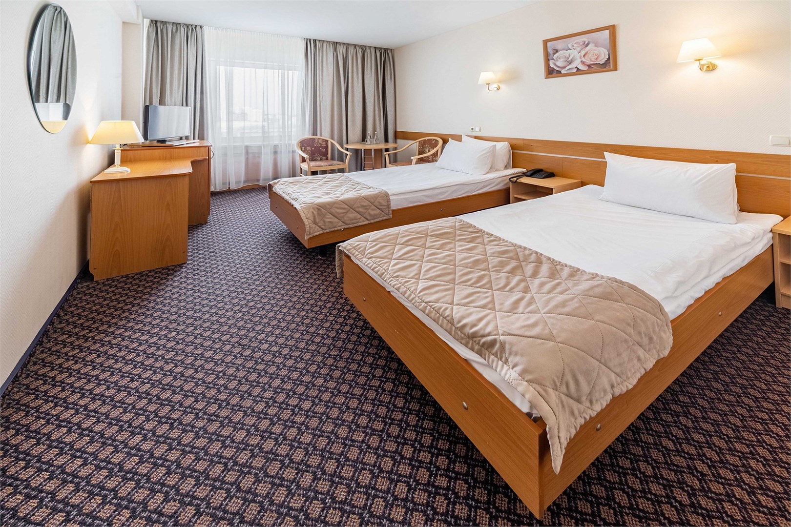 Стандарт двухместный с двумя раздельными кроватями плюс в Брентон Клуб Гостиница Измайлово корпус Бета