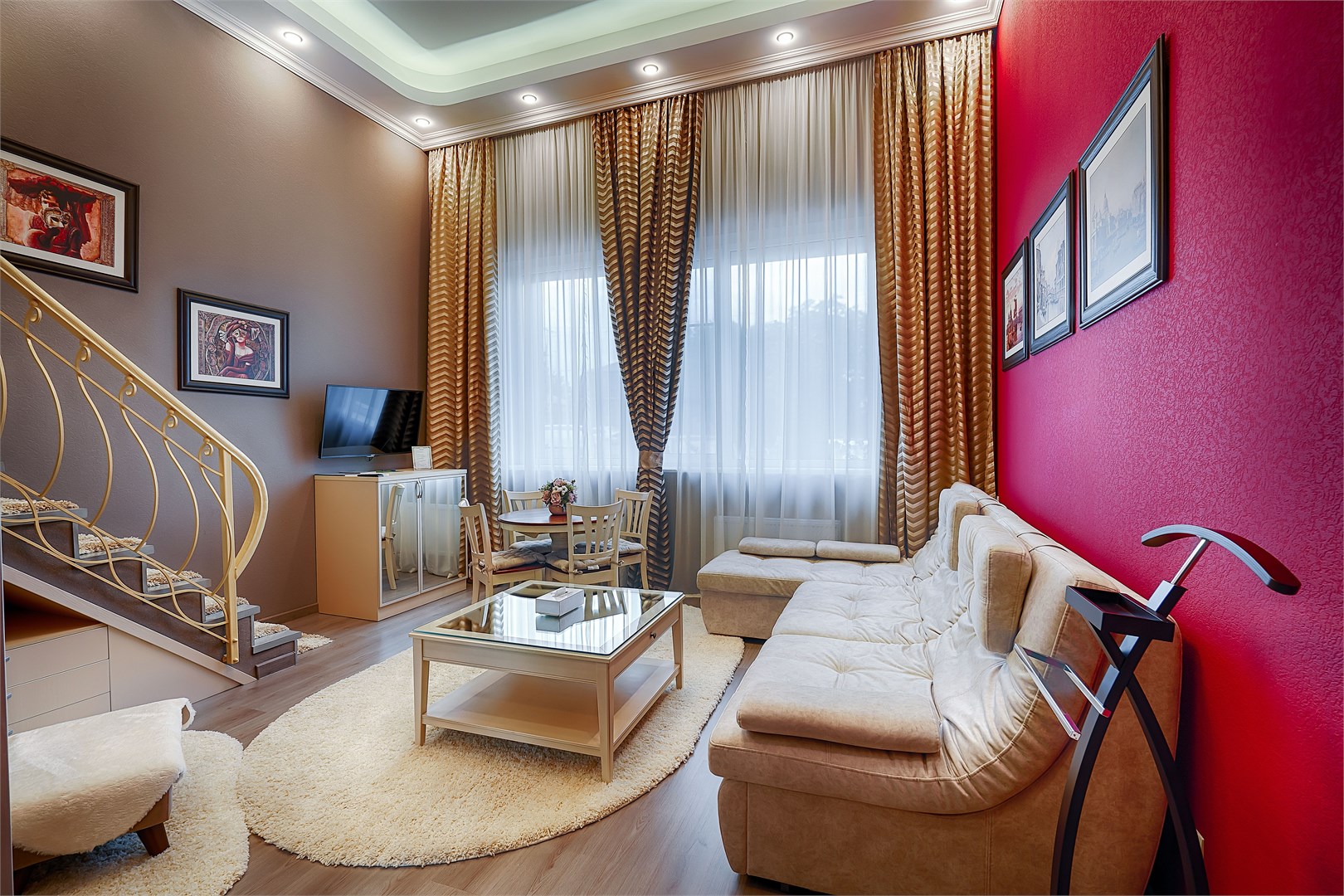 Фотография Двухуровневый Люкс с гидромассажной ванной Плюс