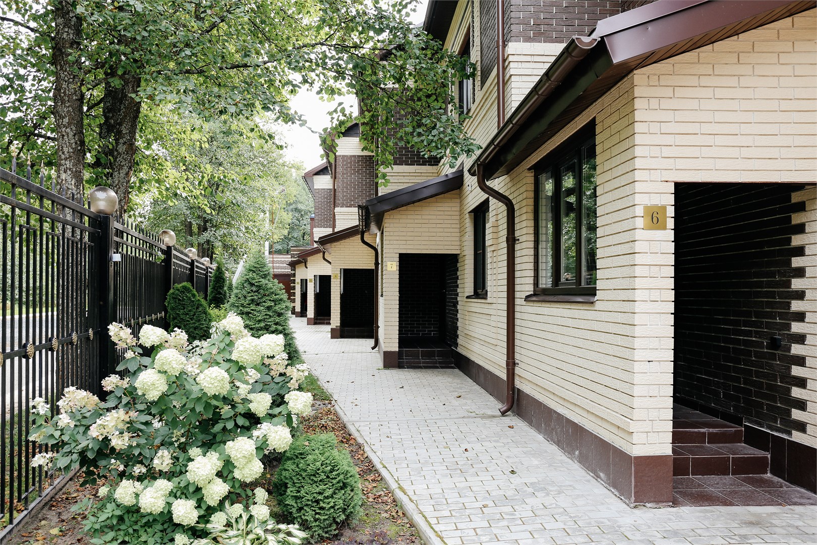 №7 Таунхаус с видом на озеро,  с кондиционером 2 этаж в Magic Club