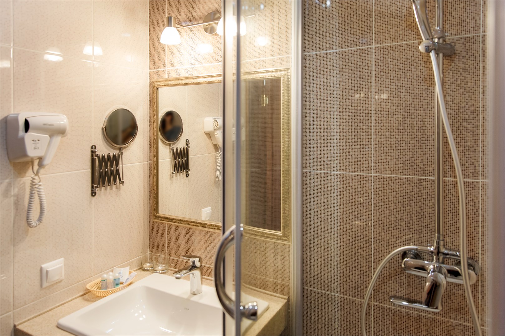 Двухместный "Джуниор сюит" в Водолей