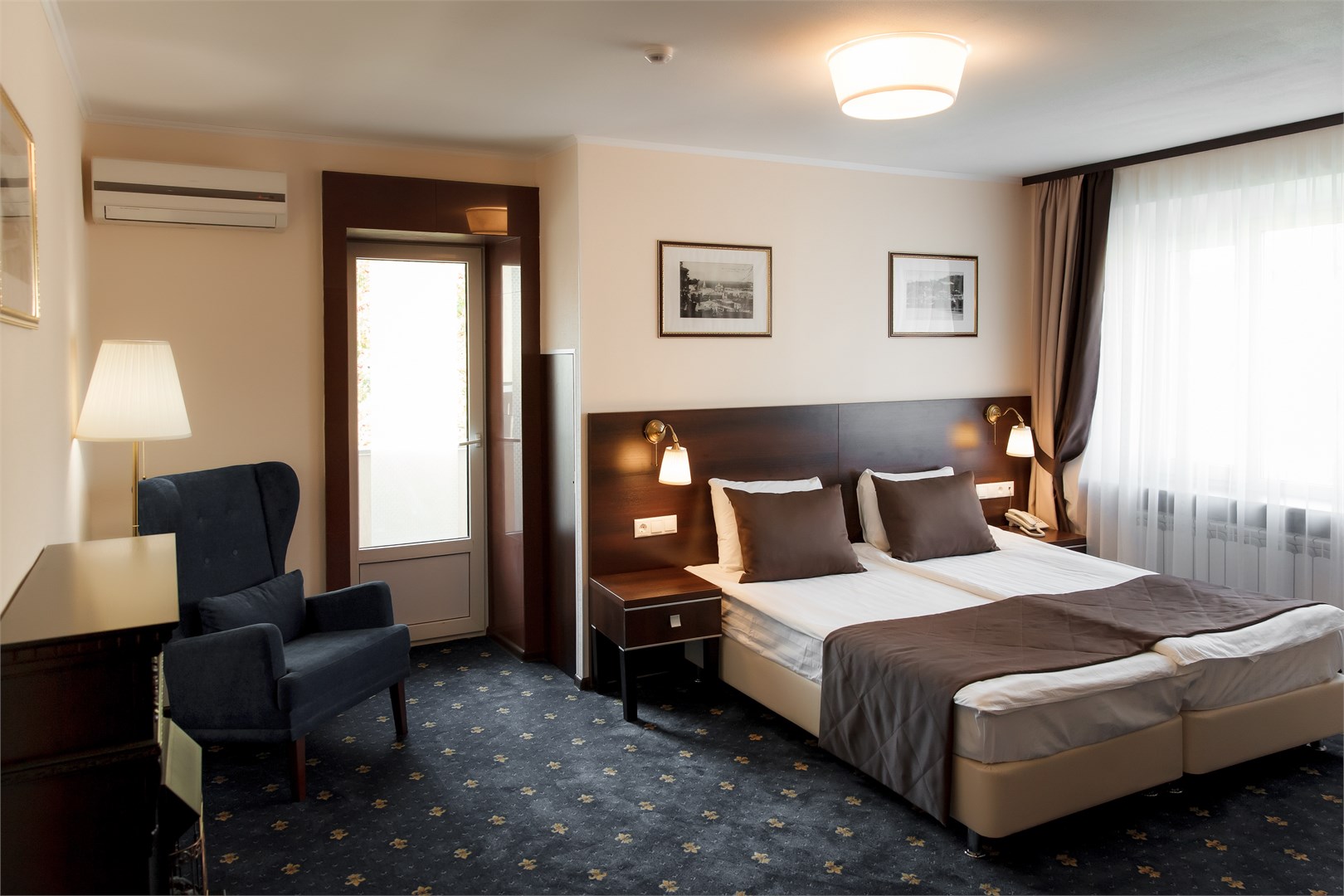 Двухместный "Джуниор сюит" в Водолей