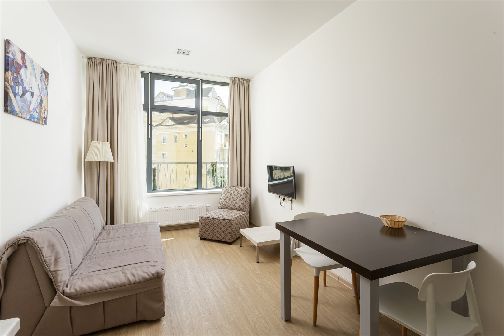 Двухкомнатный апартамент с одной спальней (2-4 этаж) в Uplaza