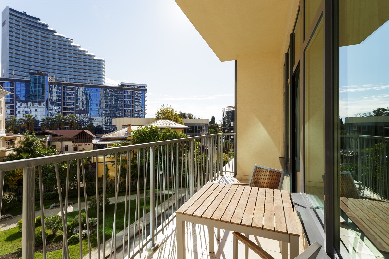 Двухкомнатный апартамент с одной спальней (2-4 этаж) в Uplaza