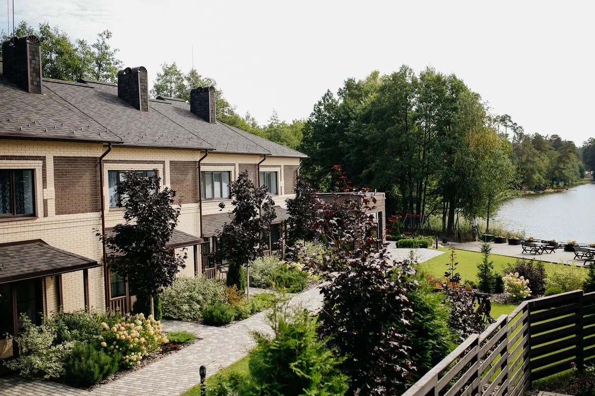 №10 Таунхаус  вид на озеро,  с кондиционером 2 этаж в Magic Club