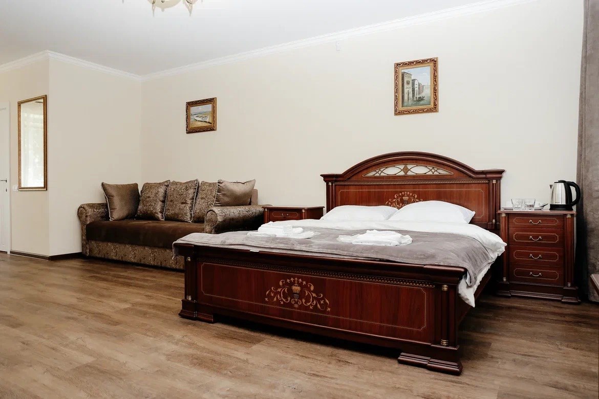 №3 Таунхаус "LUX" с террасой, 1 этаж в Magic Club