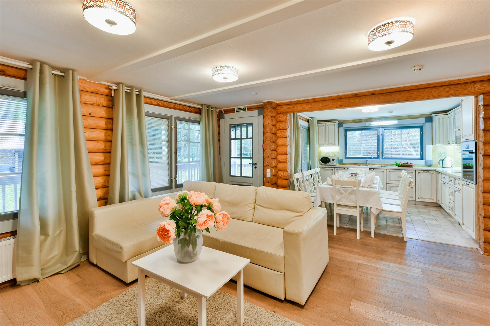 Коттедж для 10 гостей, двухэтажный в Moscow country club