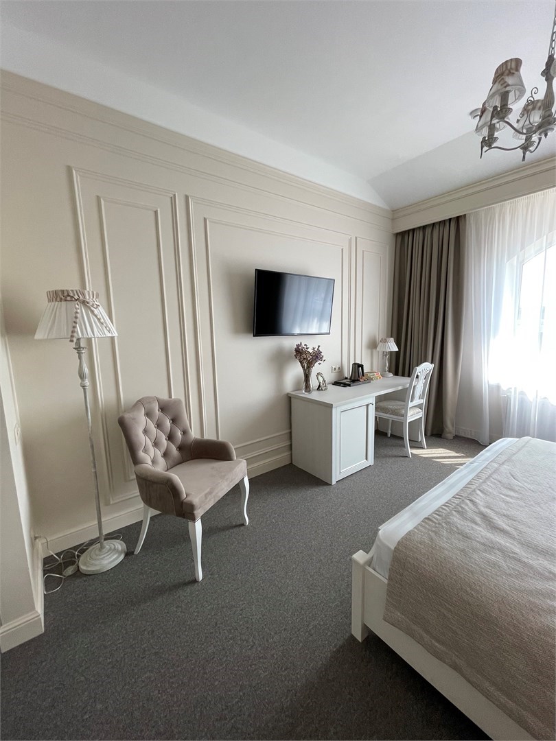 Первая категория  «Бизнес» в Аксай