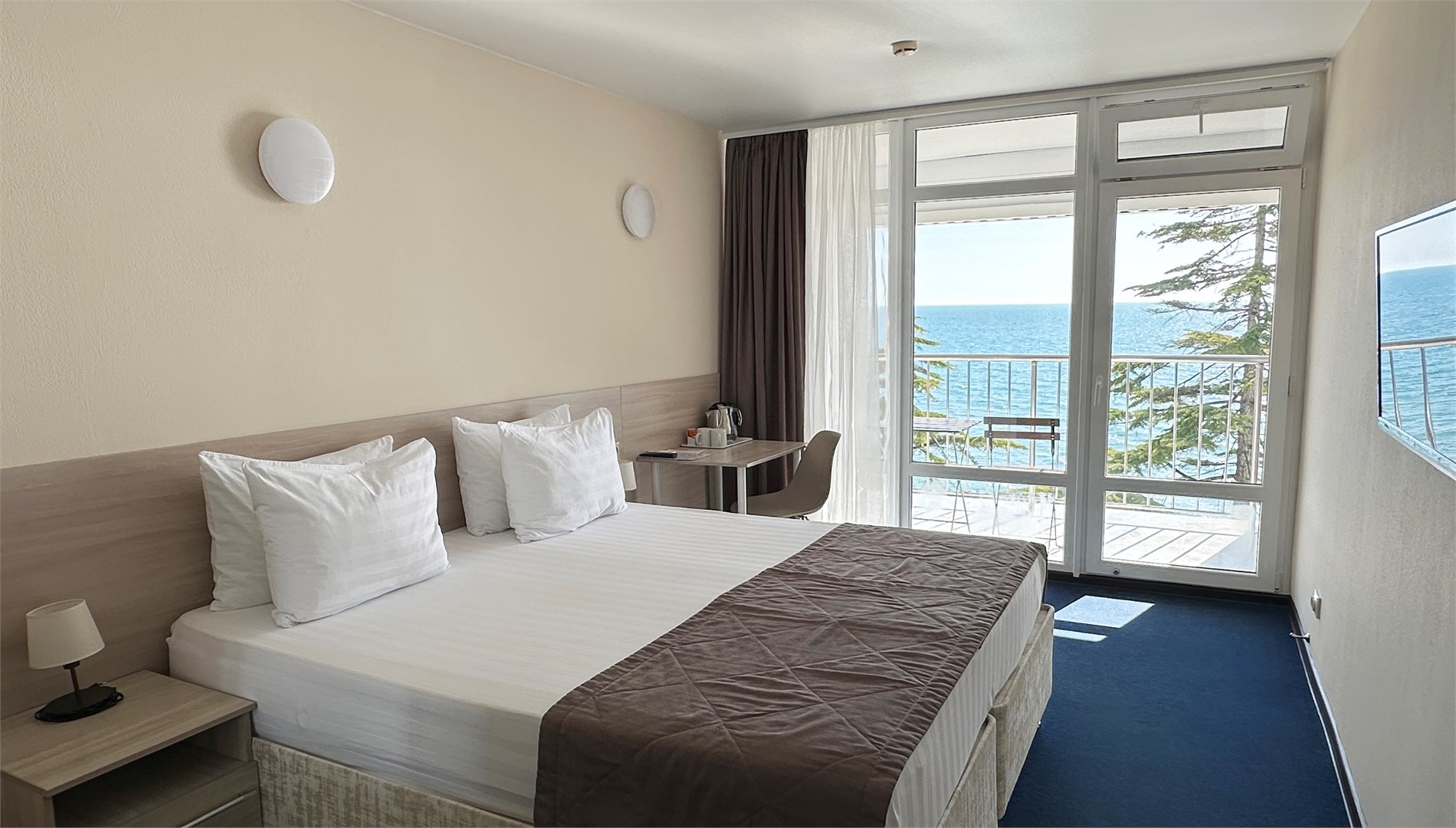 Фотография Улучшенный с балконом