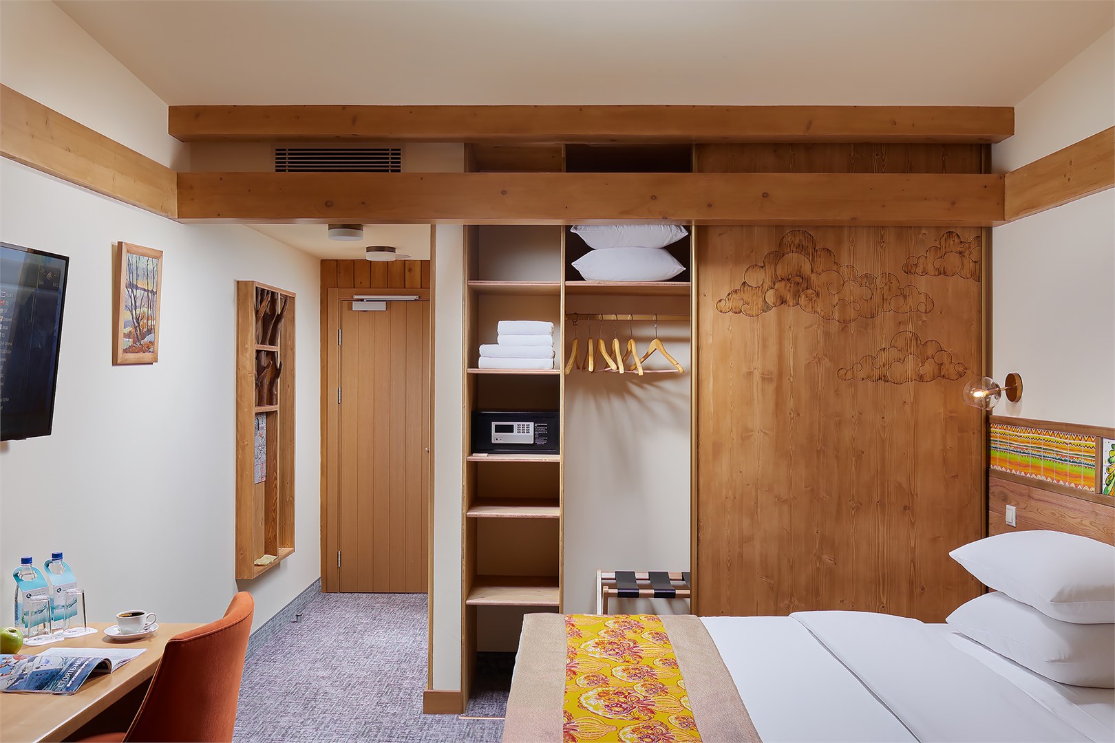 Номер Делюкс "NATURI" в Конаково Ривер Клаб