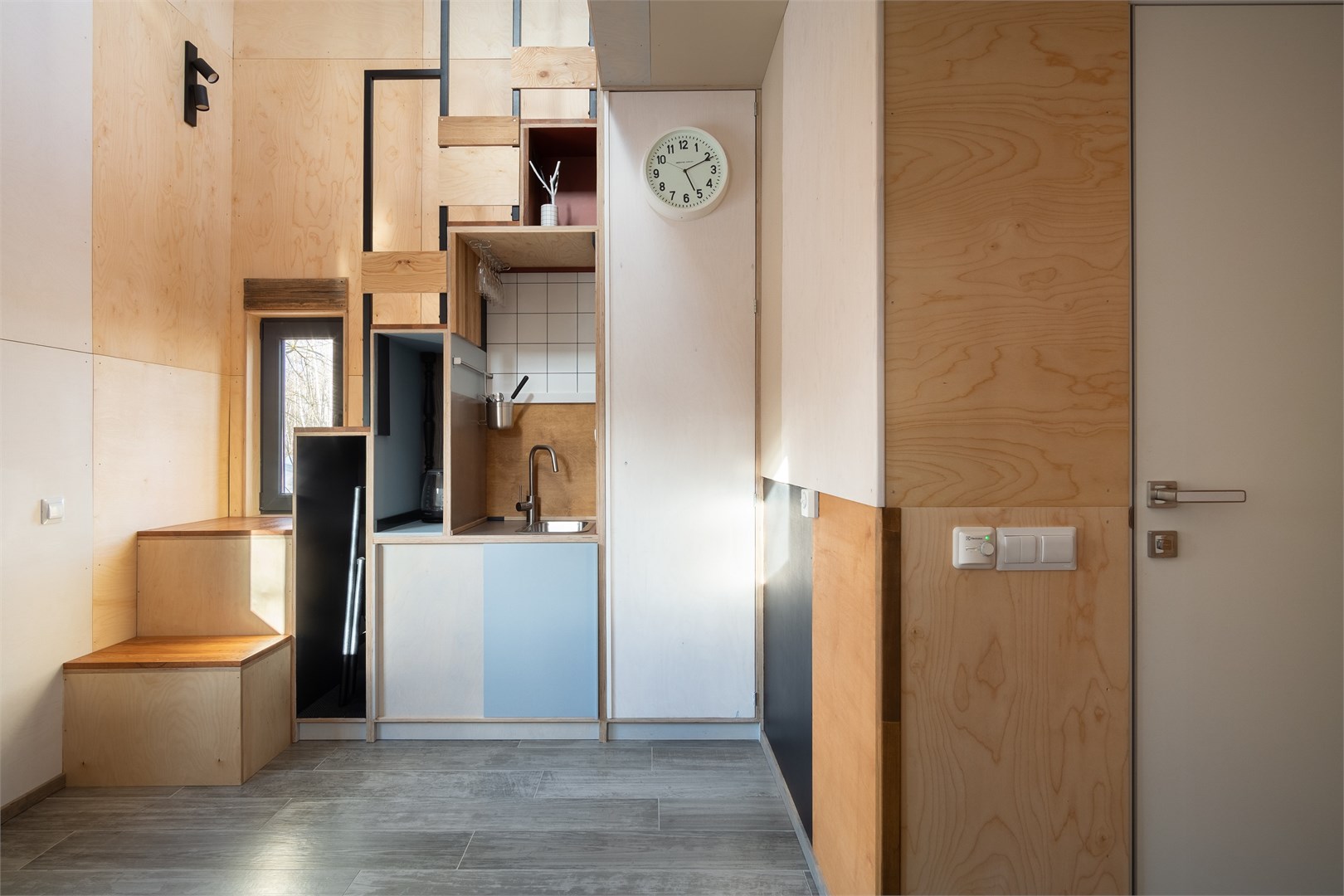 арт-дом  «Дом-антресоль», автор  Алексей Лука в Никола-ленивец