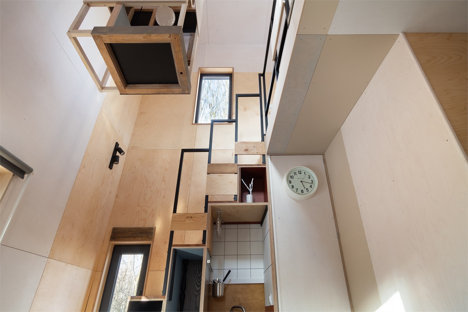 арт-дом  «Дом-антресоль», автор  Алексей Лука в Никола-ленивец