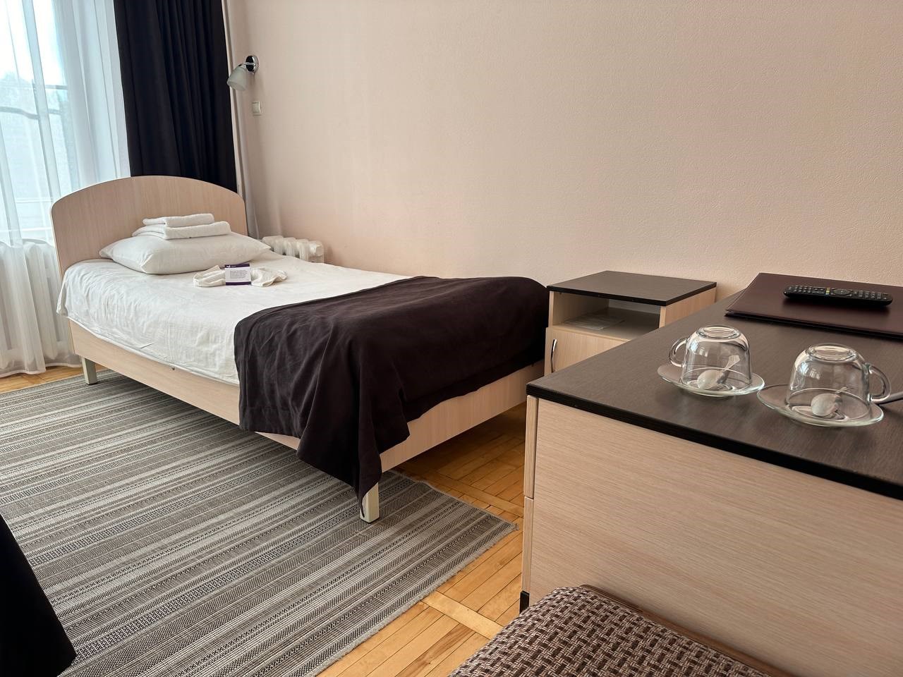 Главный корпус 1-комнатный 2-местный номер в Надежда