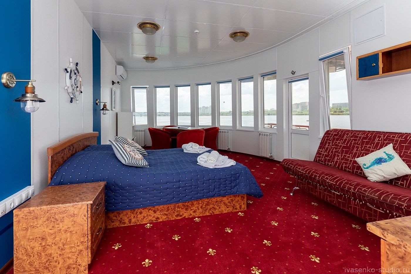 Люкс (Suite)  с видом на реку в Васильсурская слобода